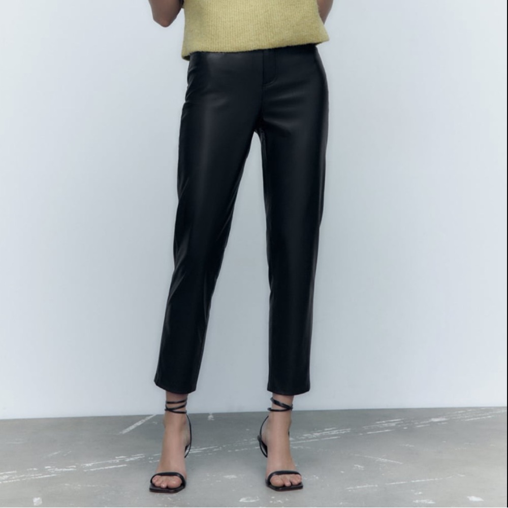 *NEW WITH TAGS!* Zara Faux Leather High Ride Mom Fit Pants, Size 28